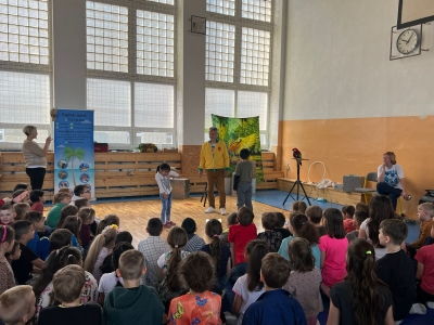 Papoušci a Radek Jareš v ZŠ Březová